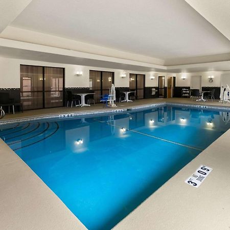Comfort Suites Commerce Extérieur photo