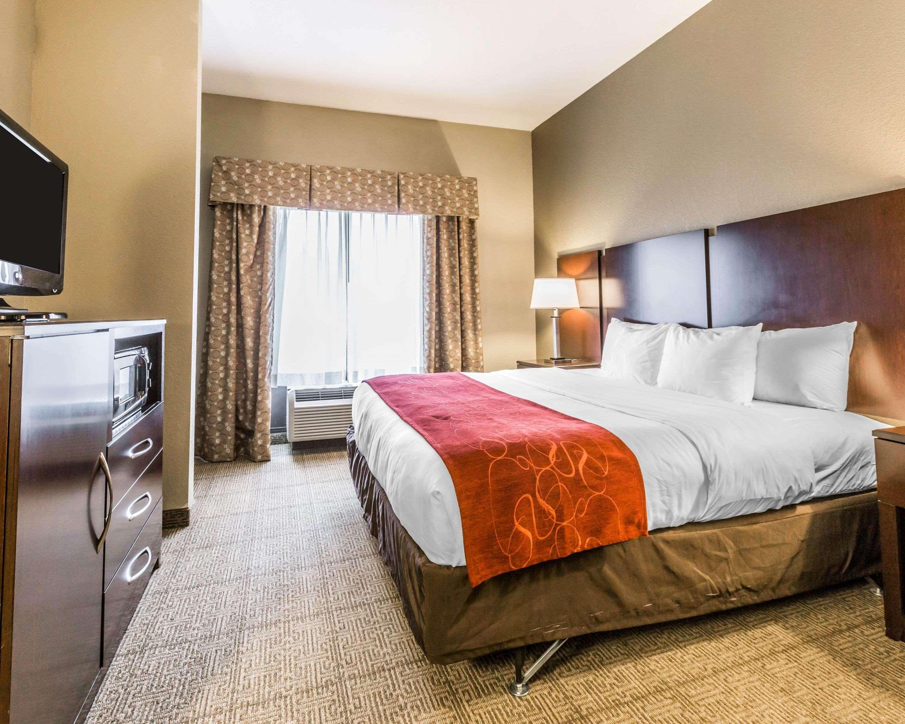 Comfort Suites Commerce Extérieur photo