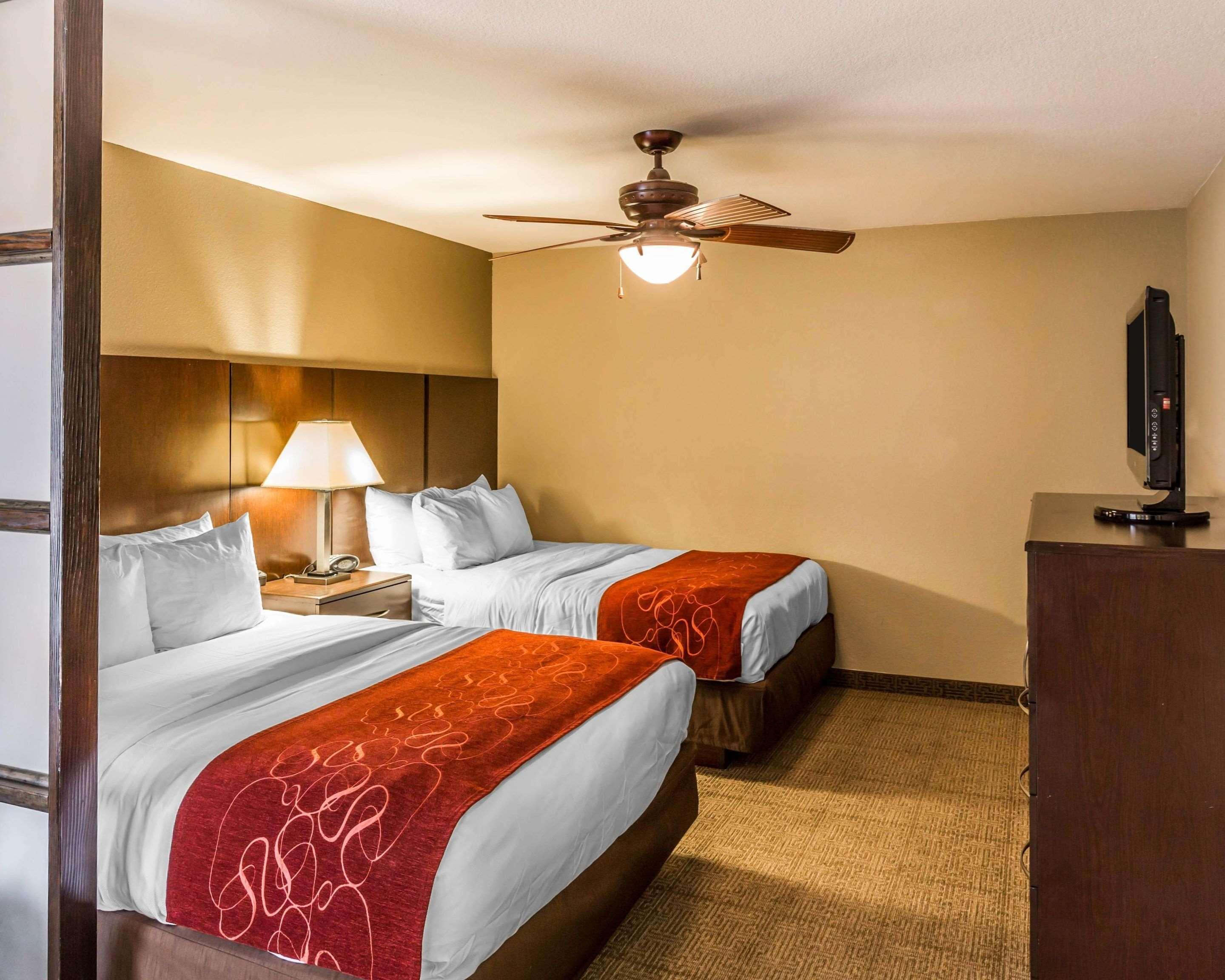 Comfort Suites Commerce Extérieur photo