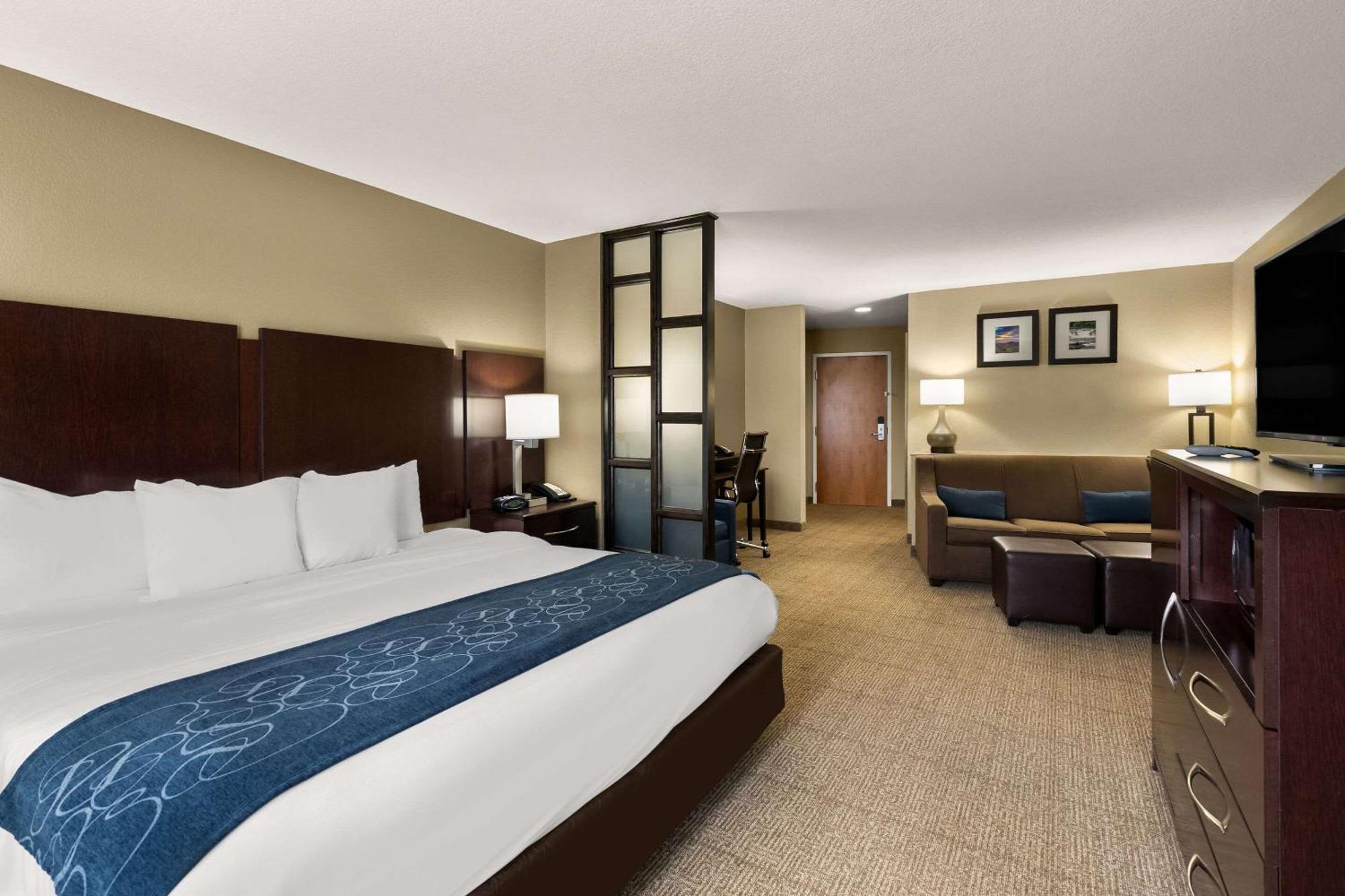 Comfort Suites Commerce Extérieur photo