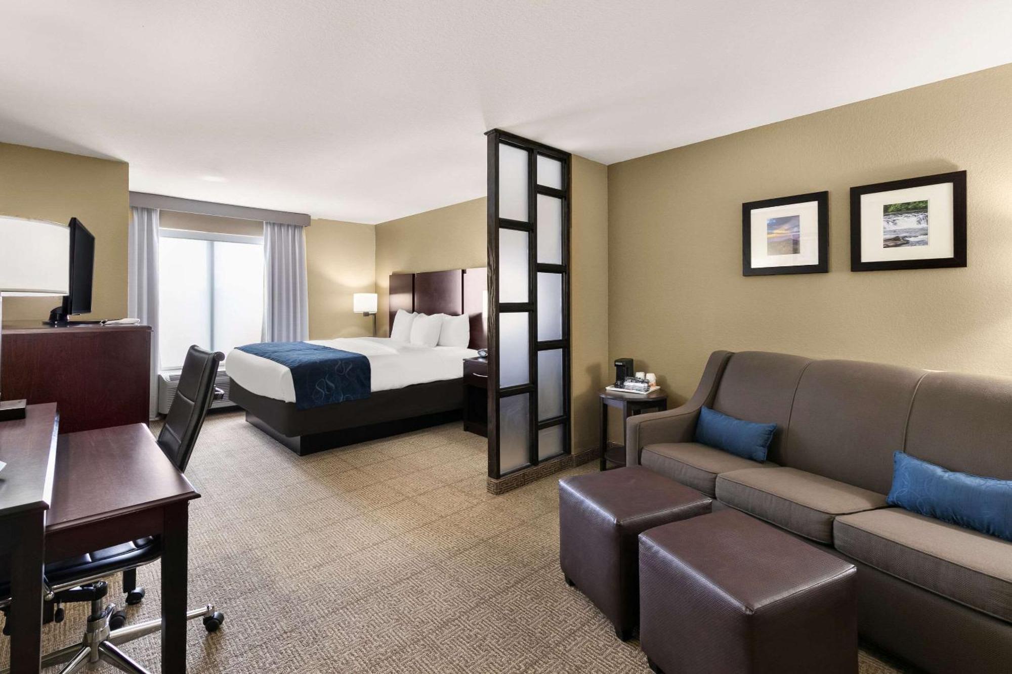 Comfort Suites Commerce Extérieur photo