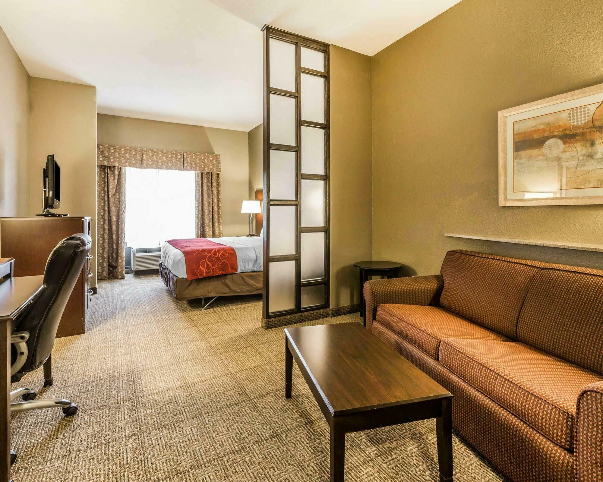 Comfort Suites Commerce Extérieur photo